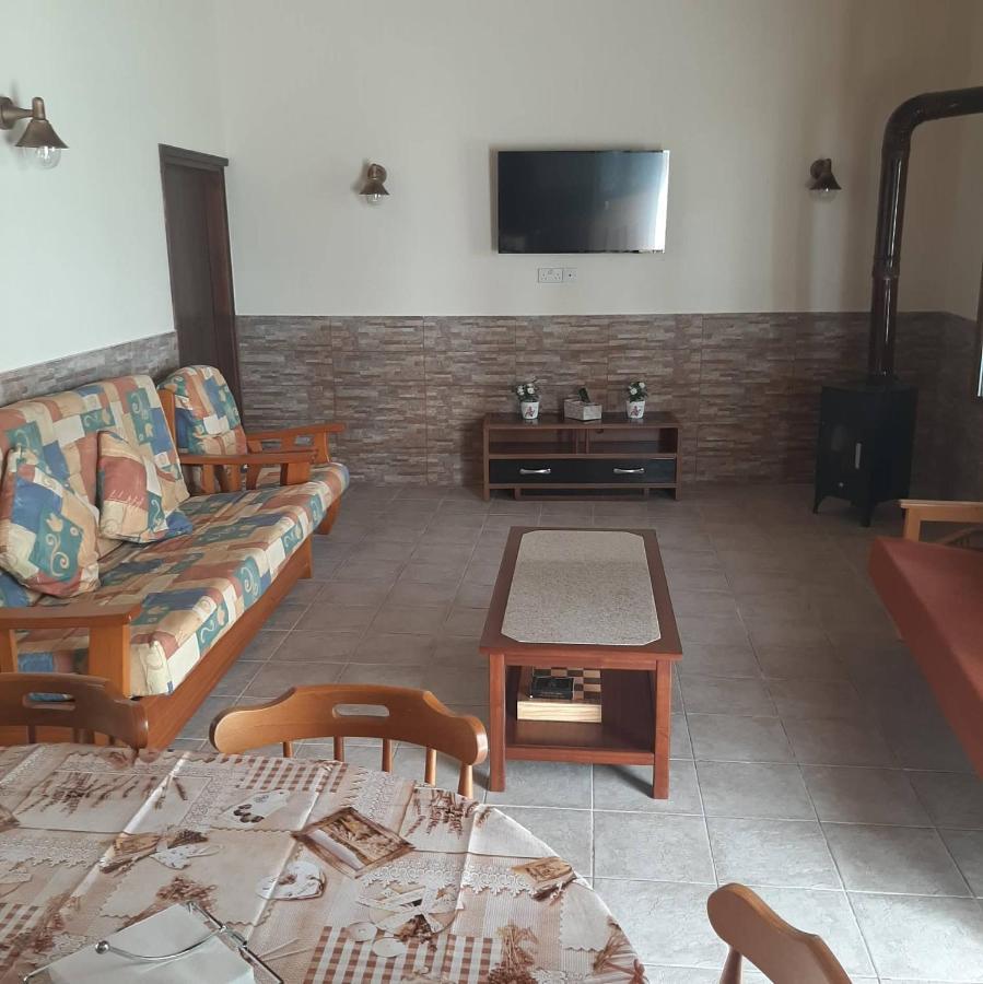 Haven House Villa Larnaca Bagian luar foto