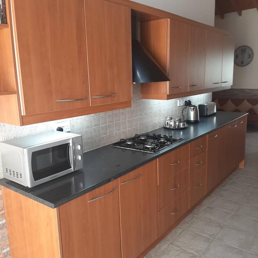 Haven House Villa Larnaca Bagian luar foto