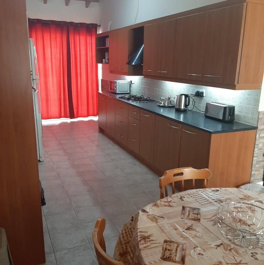 Haven House Villa Larnaca Bagian luar foto