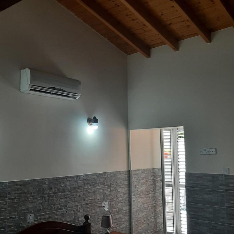 Haven House Villa Larnaca Bagian luar foto