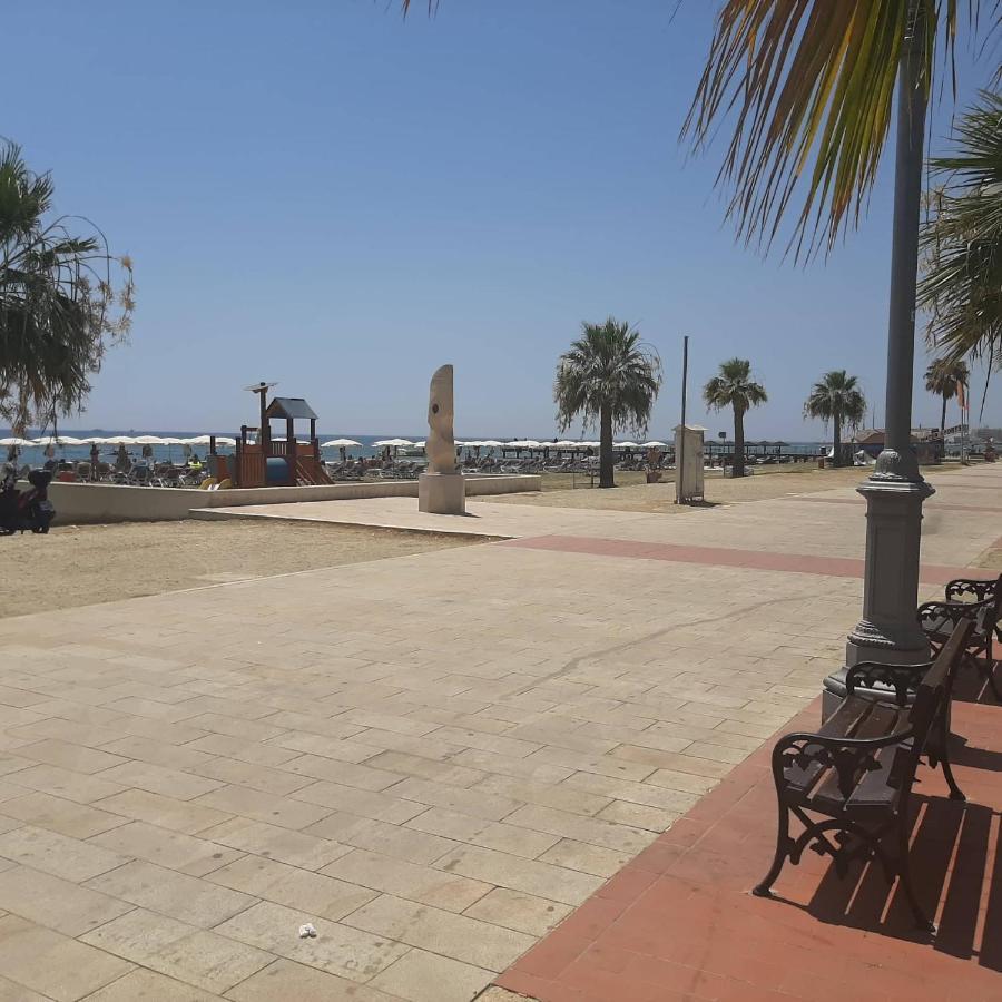 Haven House Villa Larnaca Bagian luar foto